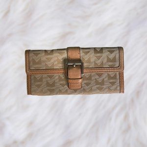Michael Kors Vintage Wallet
